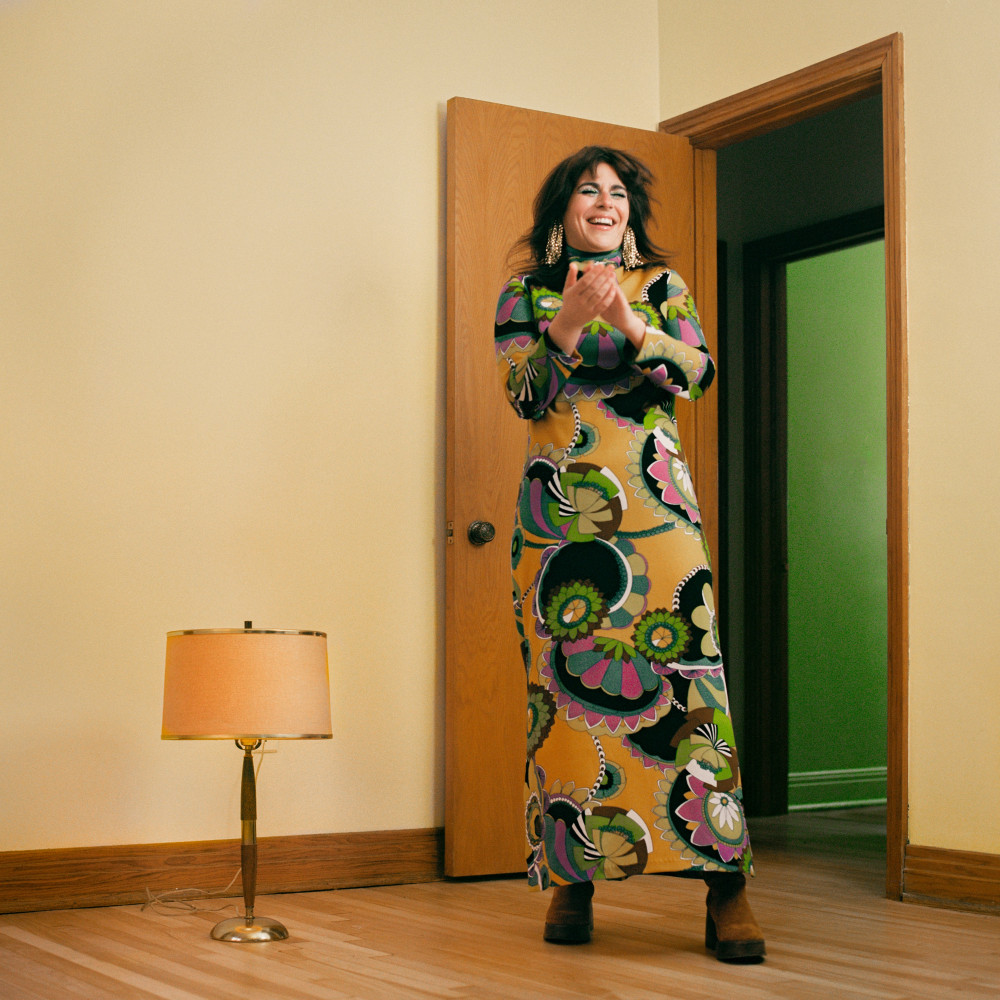 lisa leblanc - whole lotta talking - cadre porte