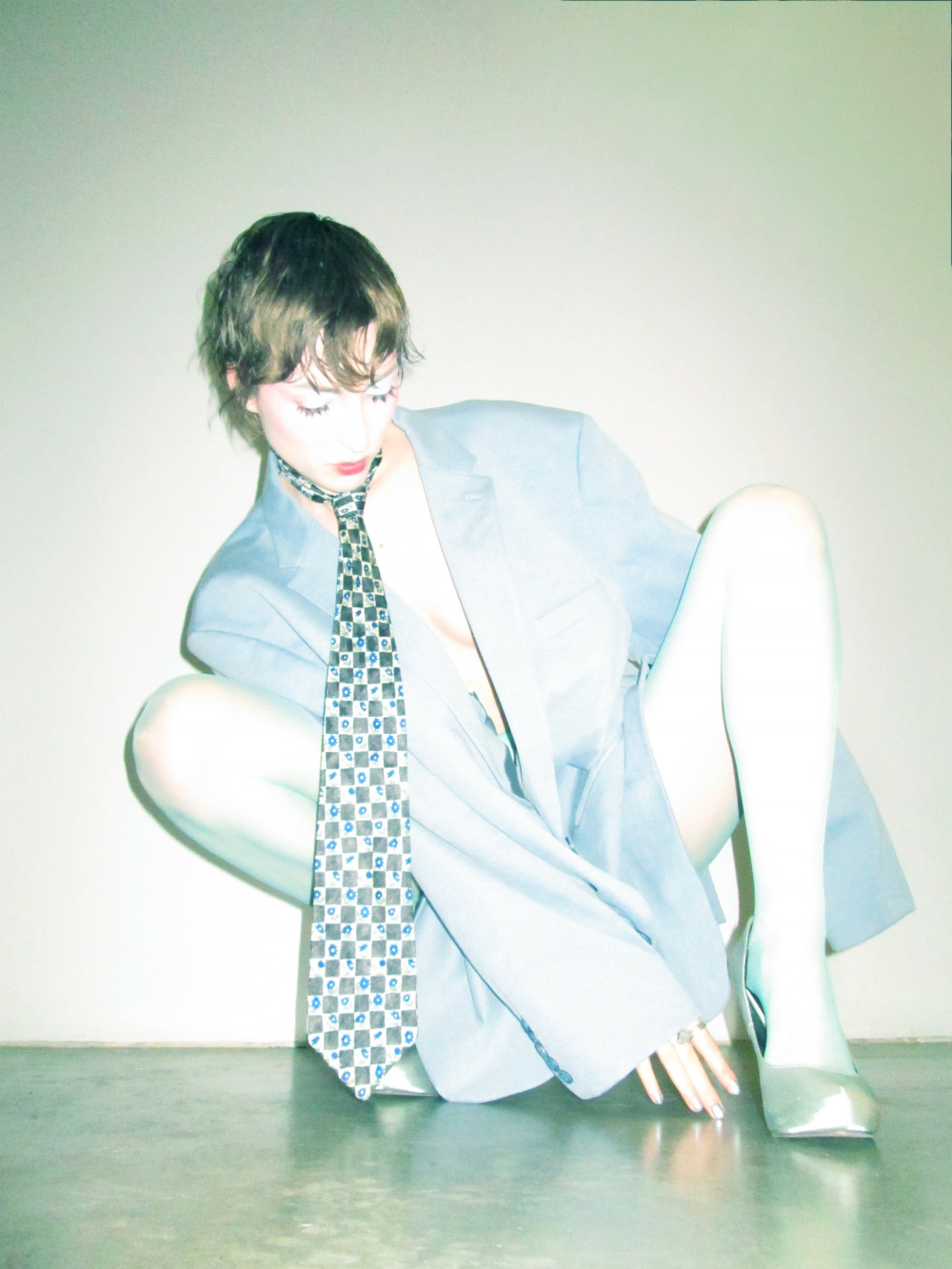 sophia bel - rat race - eyes closed