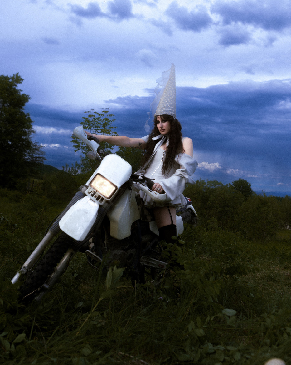 virginie b - chamaille - moto